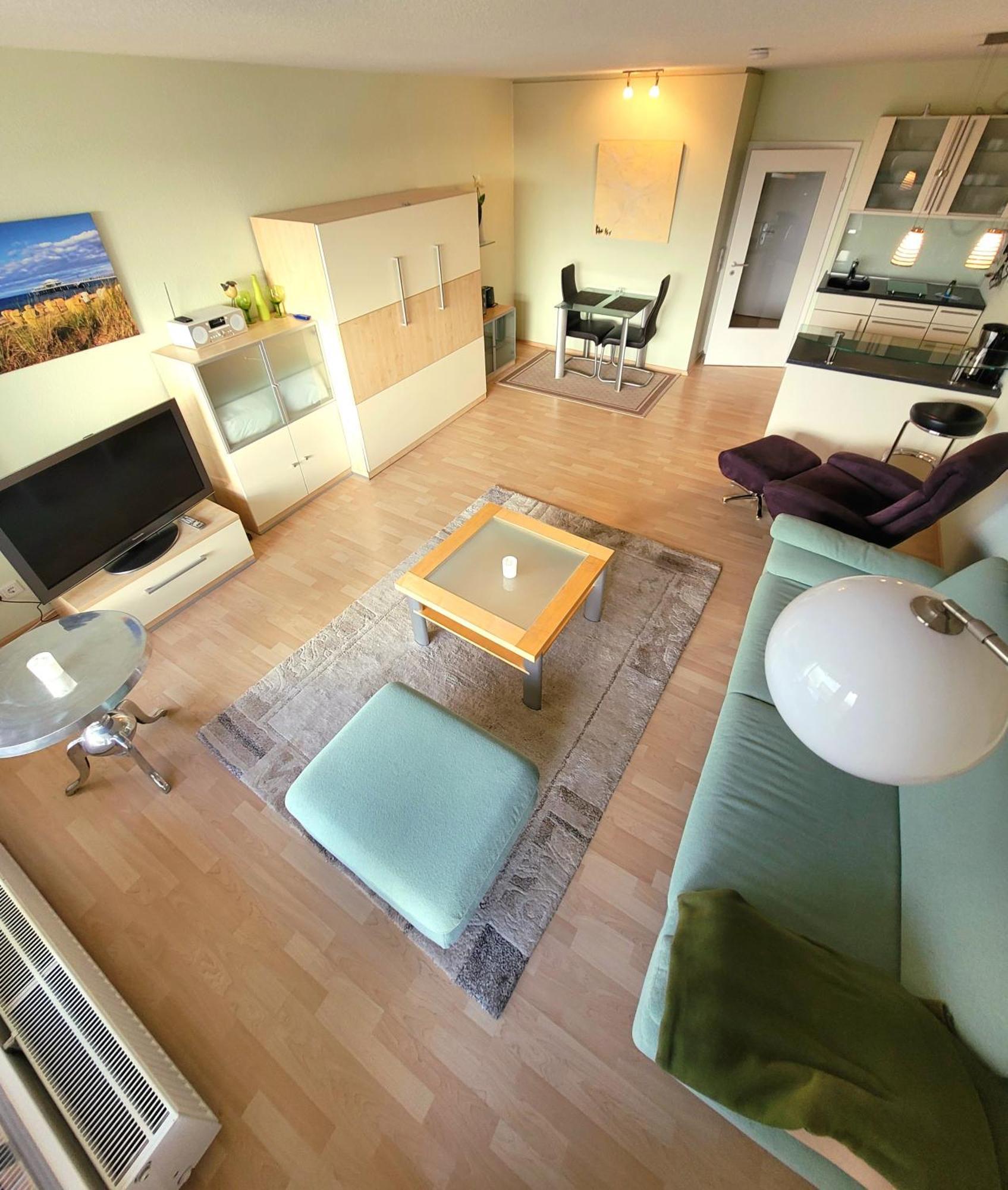 Sunnyside 95 Apartment